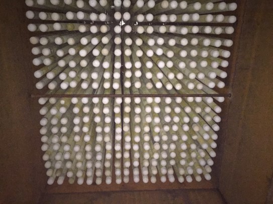 触媒コンバーター セラミックフィルター 産業用セラミックハニカムSCR触媒セラミックモノリス - 中国